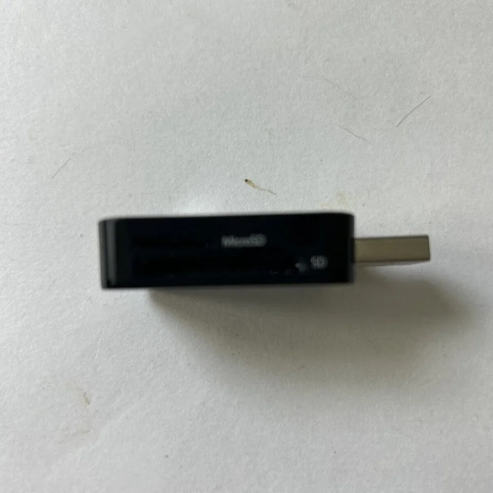 Anker 2-in-1 USB 3.0 SD Card Reader for SDXC, SD-AR200